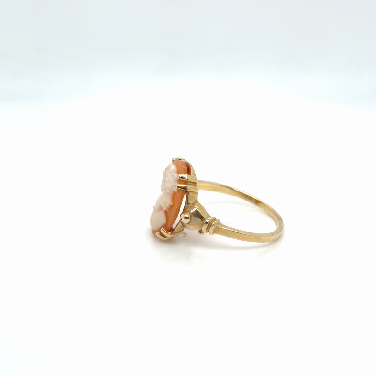 Vintage Shell Cameo Ring 10k Yellow Gold Oval Portrait Size 6.75 (view 2)