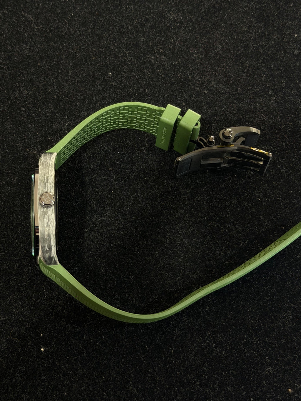 Hermès H08 Watch Steel Green Rubber Strap W402991WW00 39mm Auto (view 5)