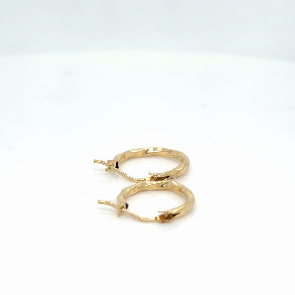 14K Yellow Gold Twisted Hoop Earrings, Hinged Latch, 0.33g