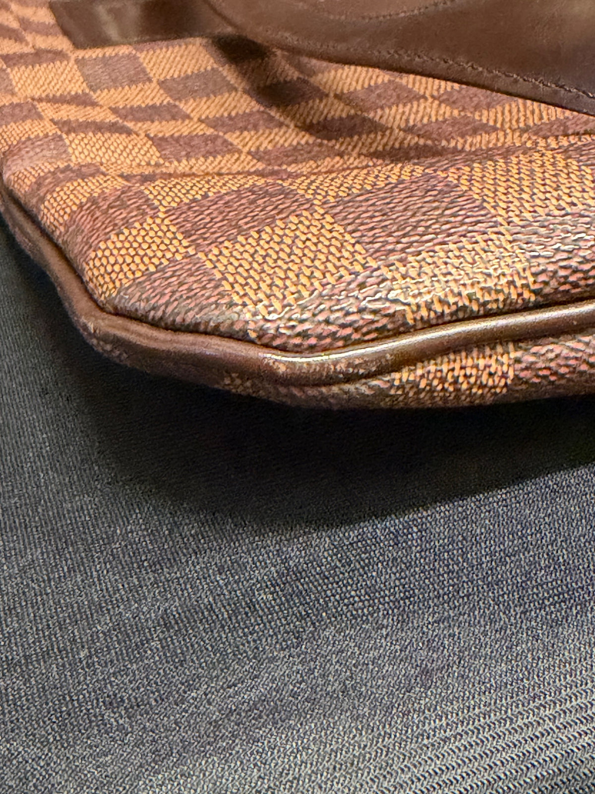 Louis Vuitton Clifton Damier Ebene Tote Shoulder Bag Brown (view 8)