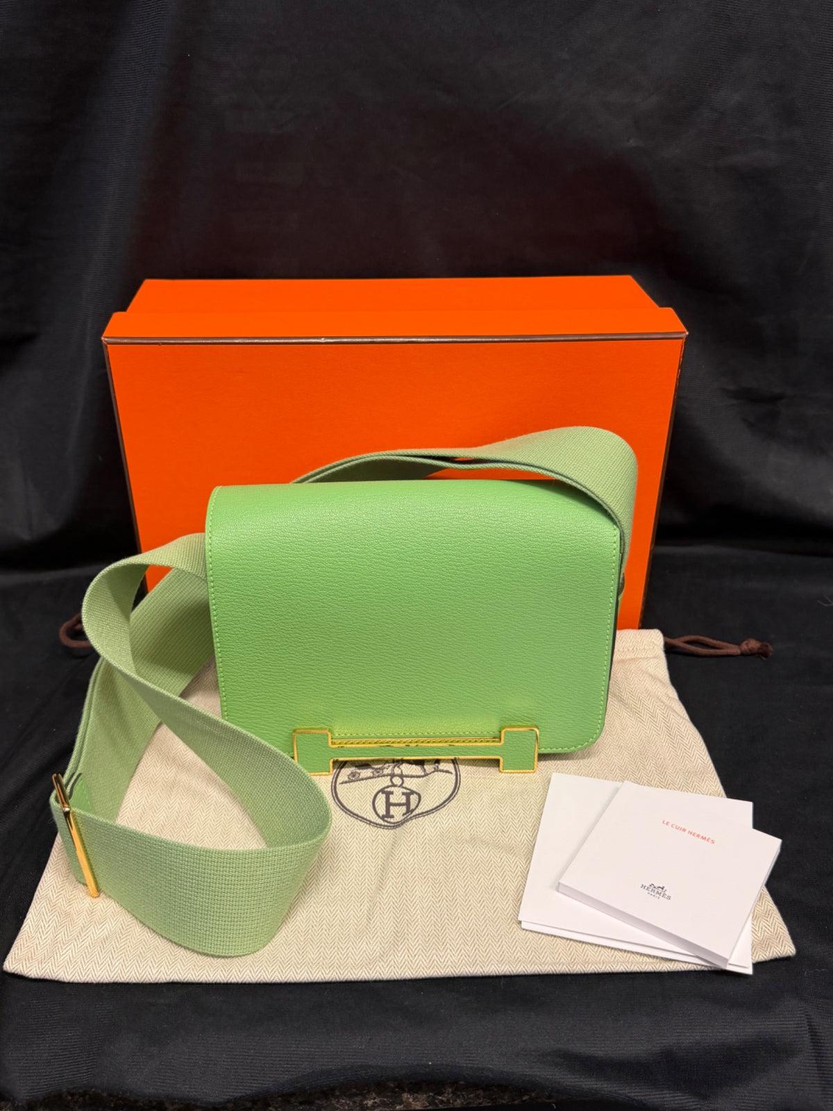 Hermès Geta Bag Chèvre Mysore Vert Criquet Gold Hardware 8" Pre-Owned