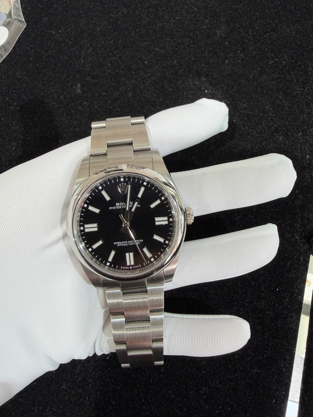 Rolex Oyster Perpetual 41 Ref. 124300 Black Dial Steel Watch 2024 (view 2)
