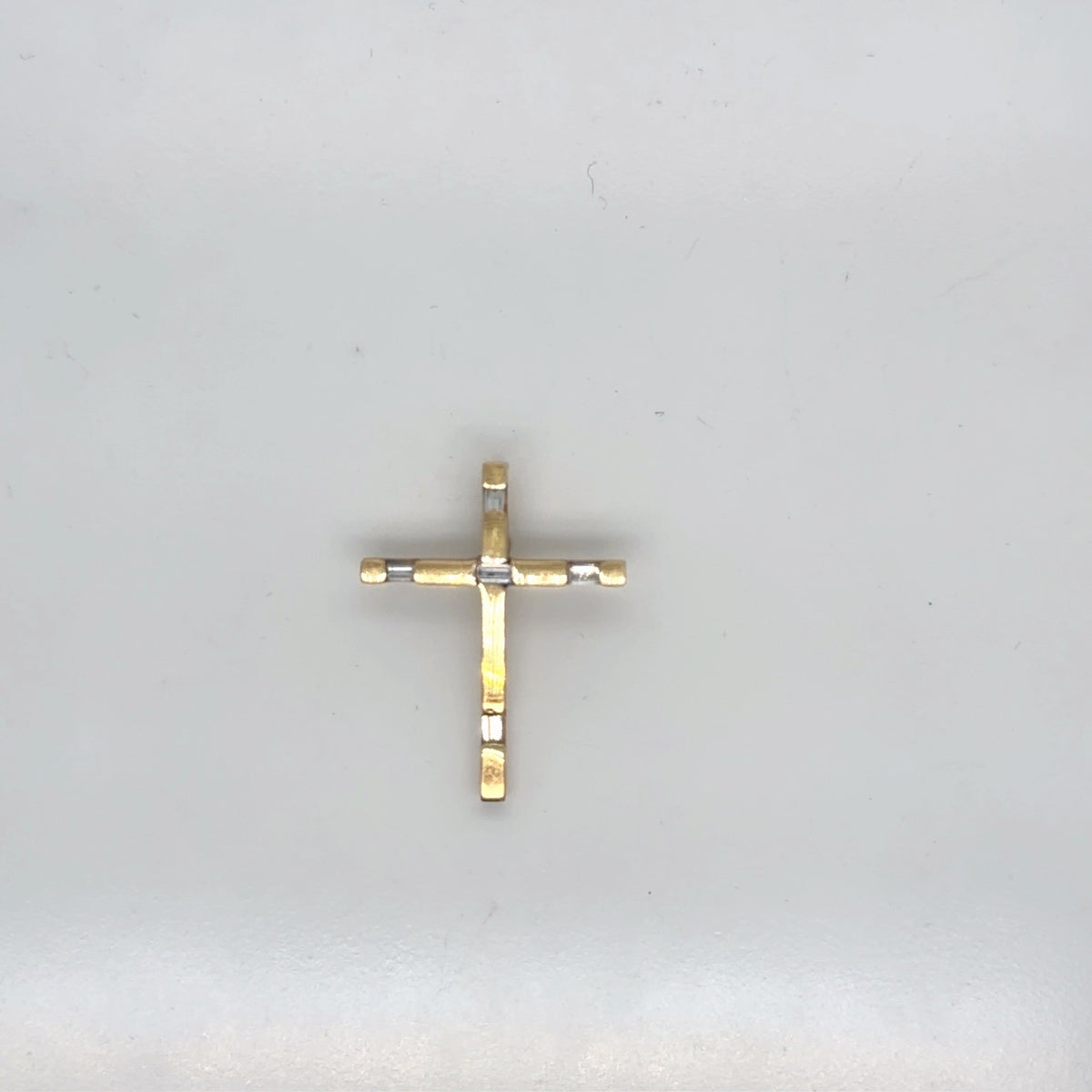 14K Yellow Gold Diamond Baguette Cross Pendant 0.20 ctw Natural