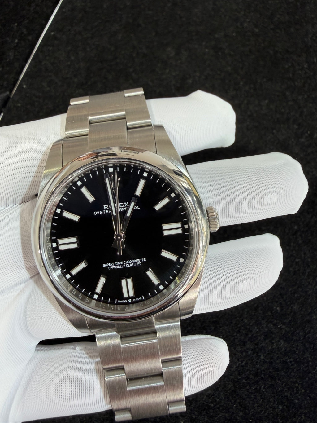 Rolex Oyster Perpetual 41 Ref. 124300 Black Dial Steel Watch 2024 (view 8)
