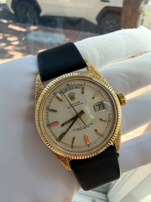 Rolex Day-Date 18K Yellow Gold Silver Dial Ref 6611B 36mm Vintage 1957 (view 1)