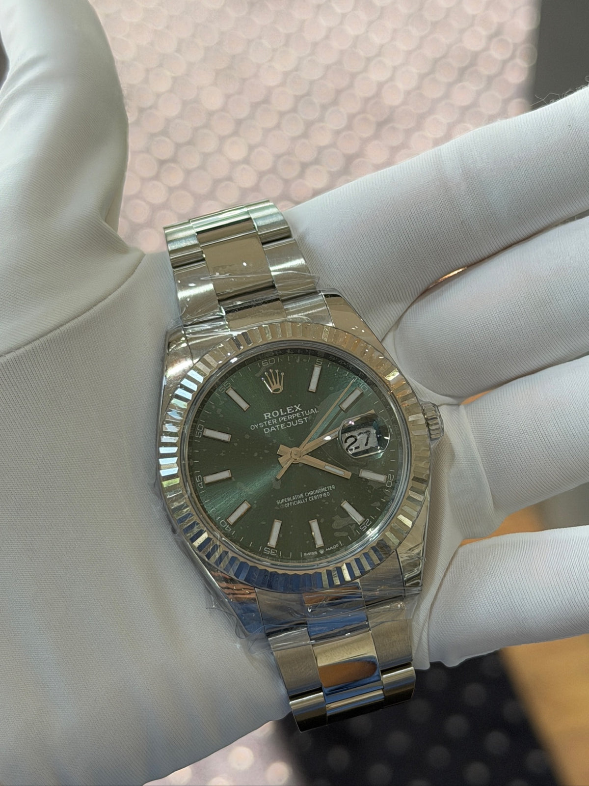 Rolex Datejust 41 Stainless Steel Green Dial Oyster Watch, Box & Papers (view 14)