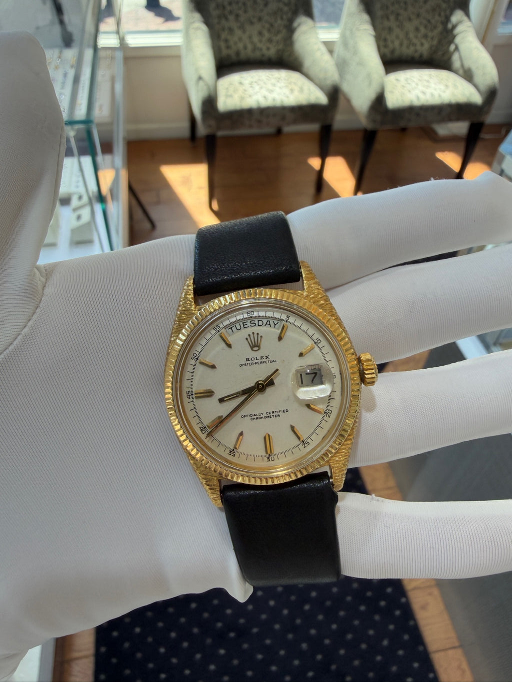 Rolex Day-Date 18K Yellow Gold Silver Dial Ref 6611B 36mm Vintage 1957 (view 10)