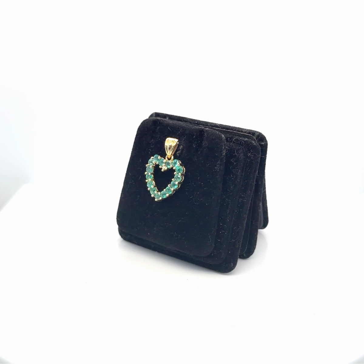 14K Yellow Gold Emerald Open Heart Pendant 0.75 ctw Round Green Stones