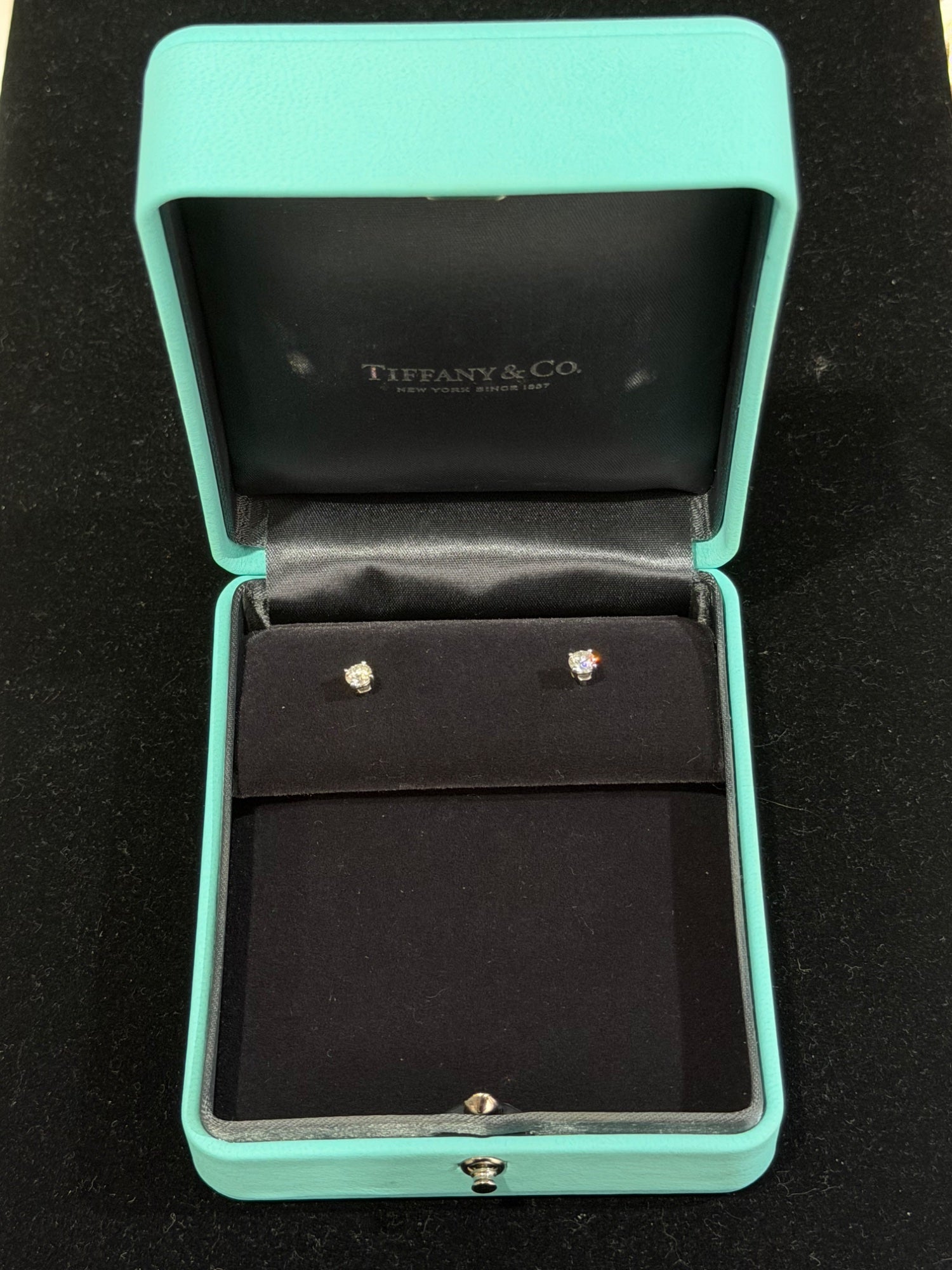 Tiffany & Co. Platinum Diamond Stud Earrings 0.60 ctw H VVS Certified (view 3)