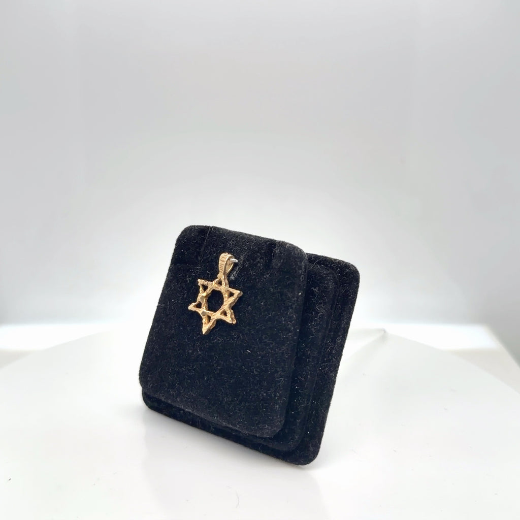 14K Yellow Gold Star of David Pendant, Textured Open-Work, 1.07g (view 2)
