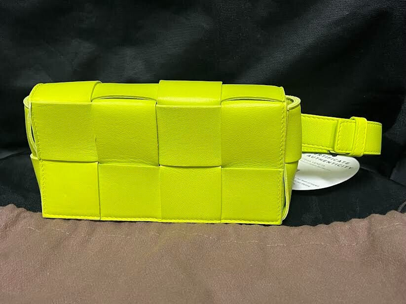 Bottega Veneta Belt Cassette Acidkiwi Intrecciato Nappa Leather Adjustable Strap (view 2)
