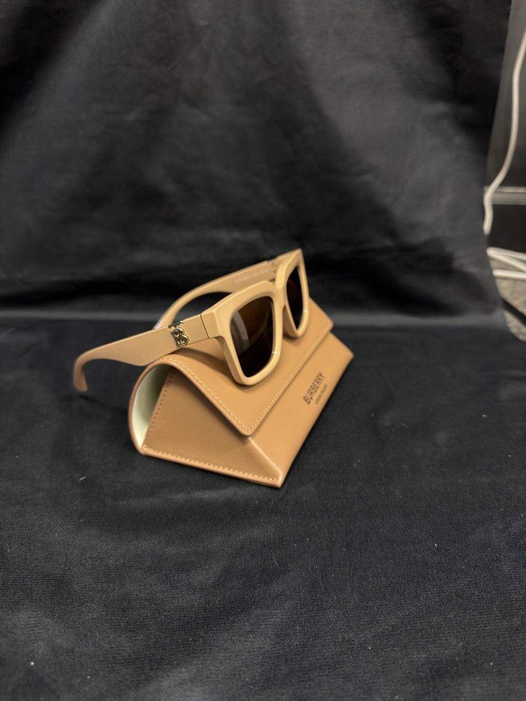 Burberry Sunglasses BE4419 Beige Dark Brown (view 7)