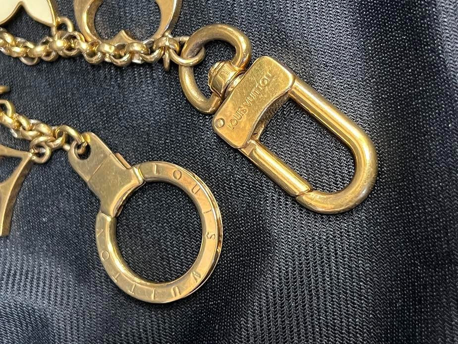 LOUIS VUITTON CHAIN FLEUR DE MONOGRAM BAG CHARM CHAIN GOLD/NUETRAL2
