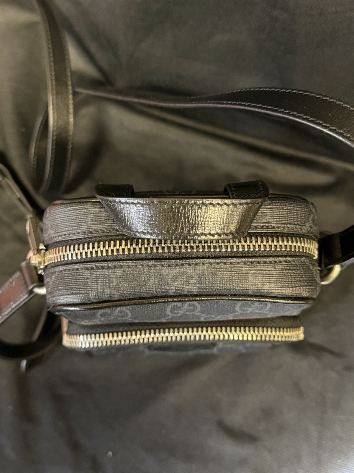 Gucci GG Supreme Mini Interlocking G Stachel Black Canvas Crossbody — view 6