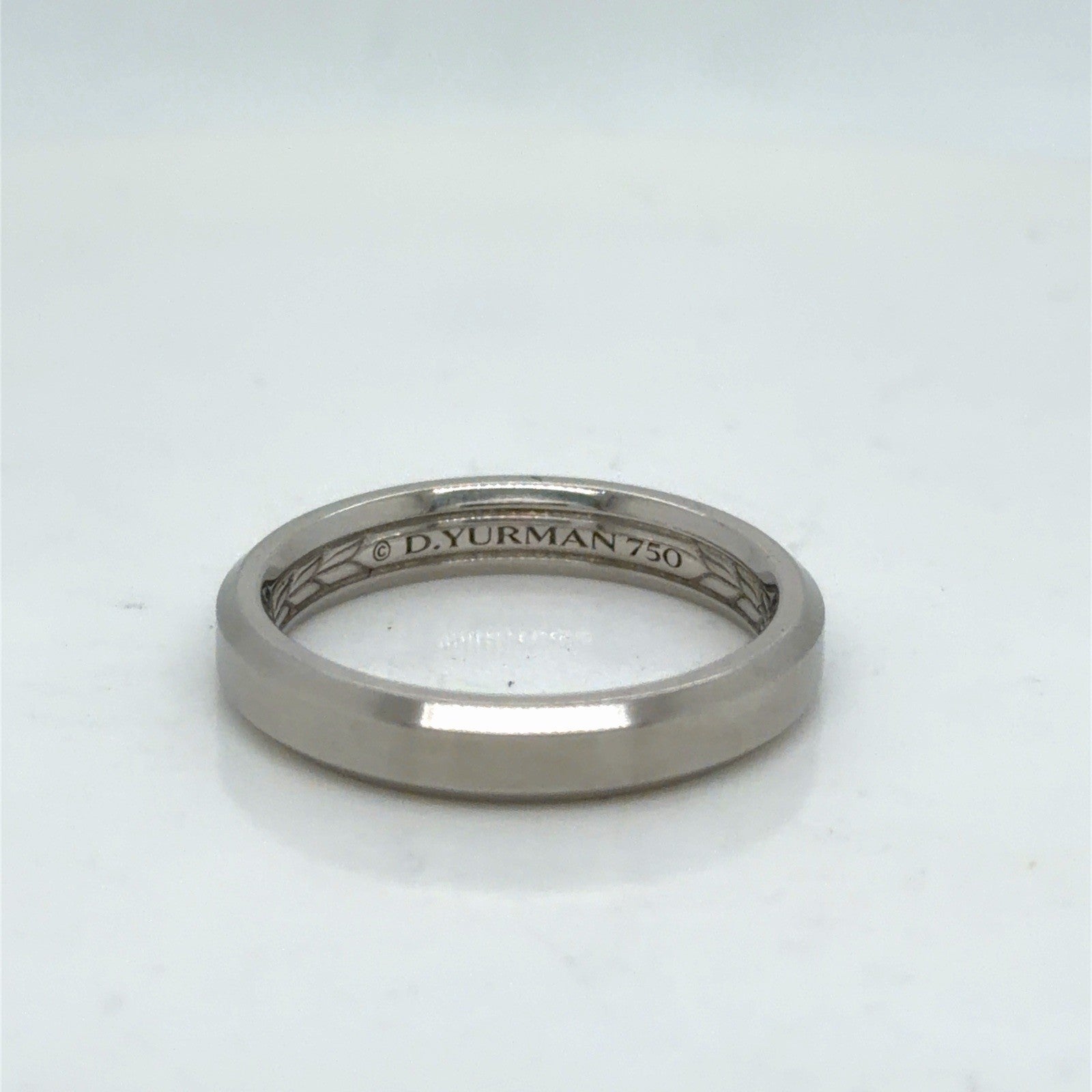 David Yurman Beveled Band Ring 18k White Gold AU 750 4 mm Size 8 — view 2