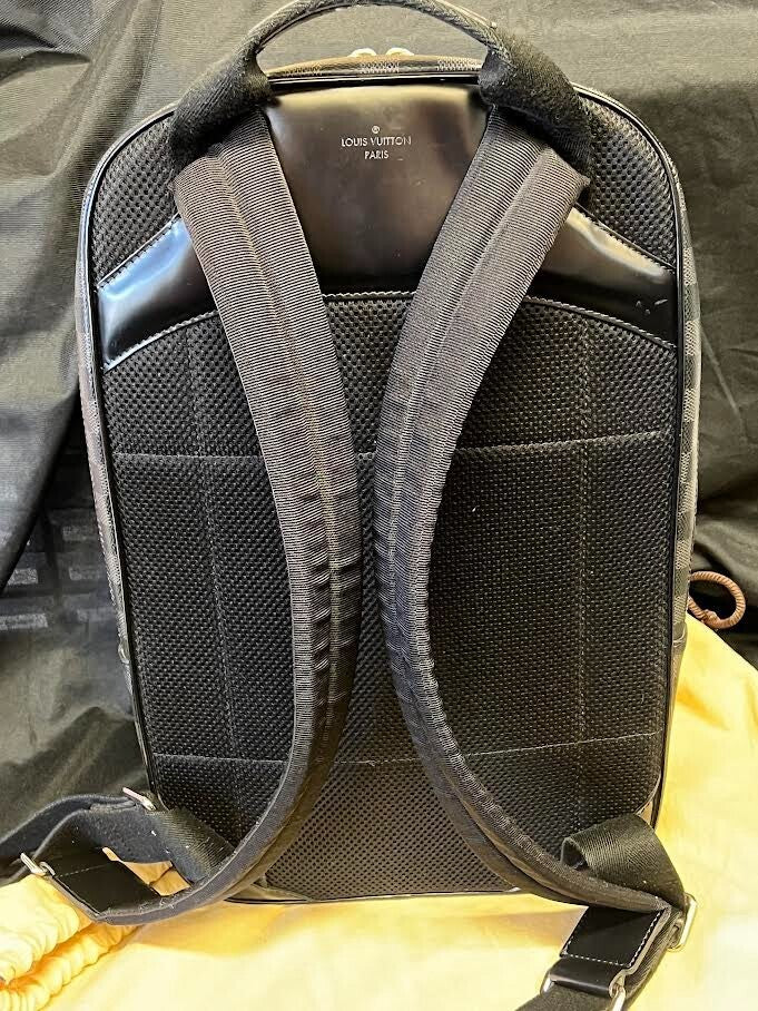 Louis Vuitton Damier Graphite Canvas Backpack Five Interior Pockets Black/silver (view 3)