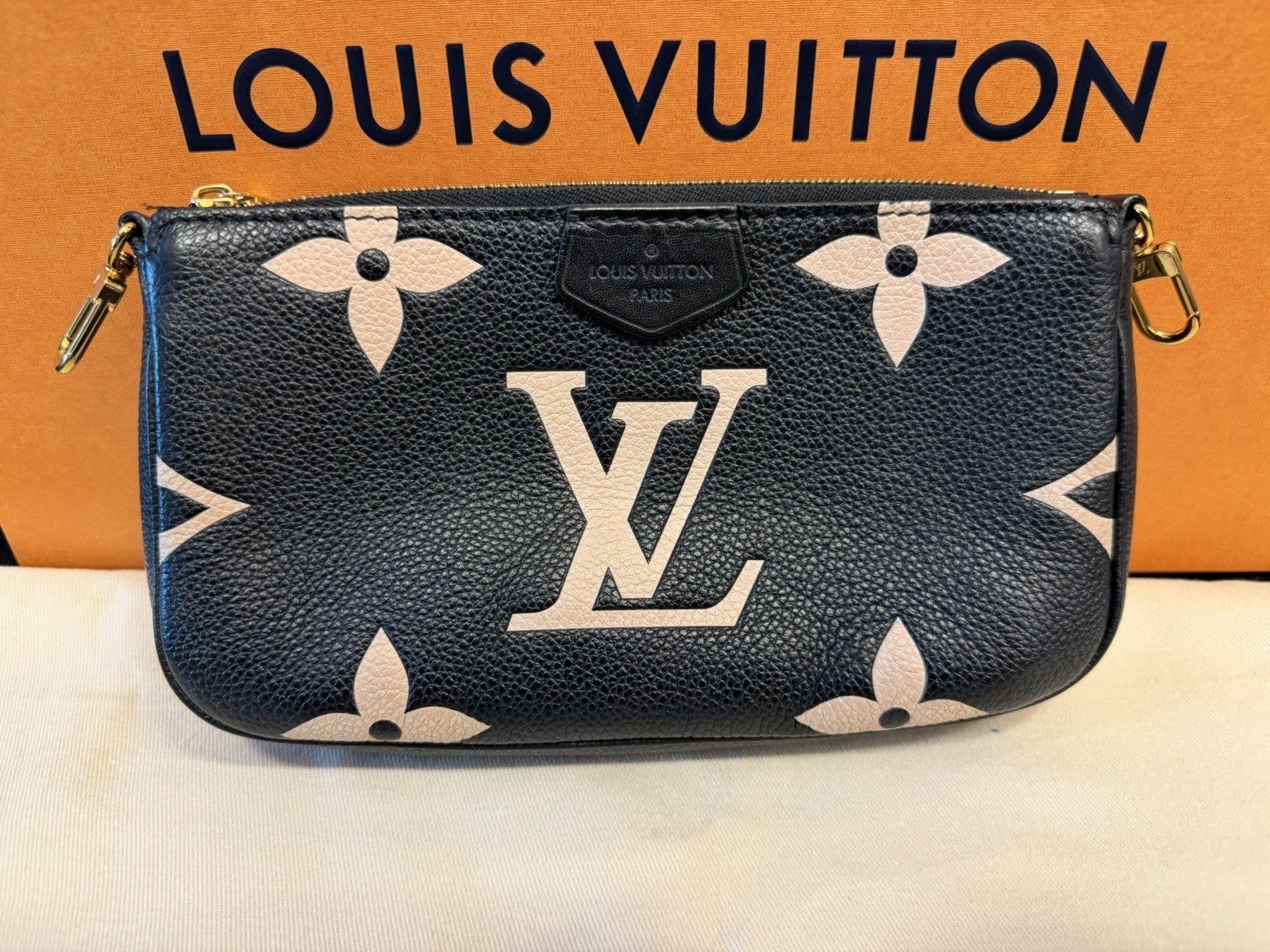 Louis Vuitton Multi Pochette Accessories M45777 Bicolour Monogram Empriente — view 4