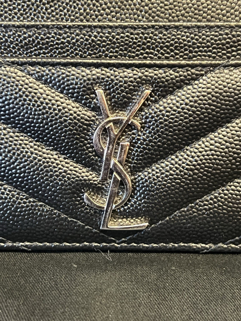 SAINT LAURENT YSL Leather Cassandre Matelasse Card Case Holder (Black/Silver) (view 3)
