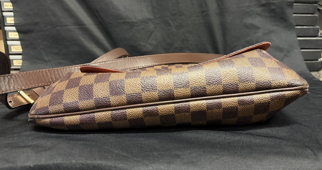 Louis Vuitton Musette Crossbody Brown Canvas Damier Ebene (view 7)