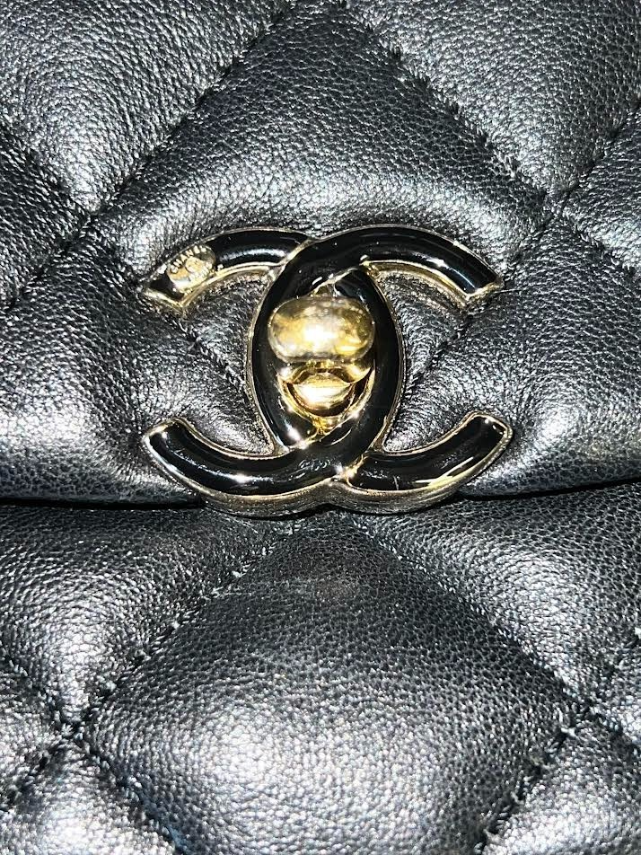 Chanel Chain Frame Flap Bag Quilted Black Lambskin Chain Link Shoulder Strap (view 10)