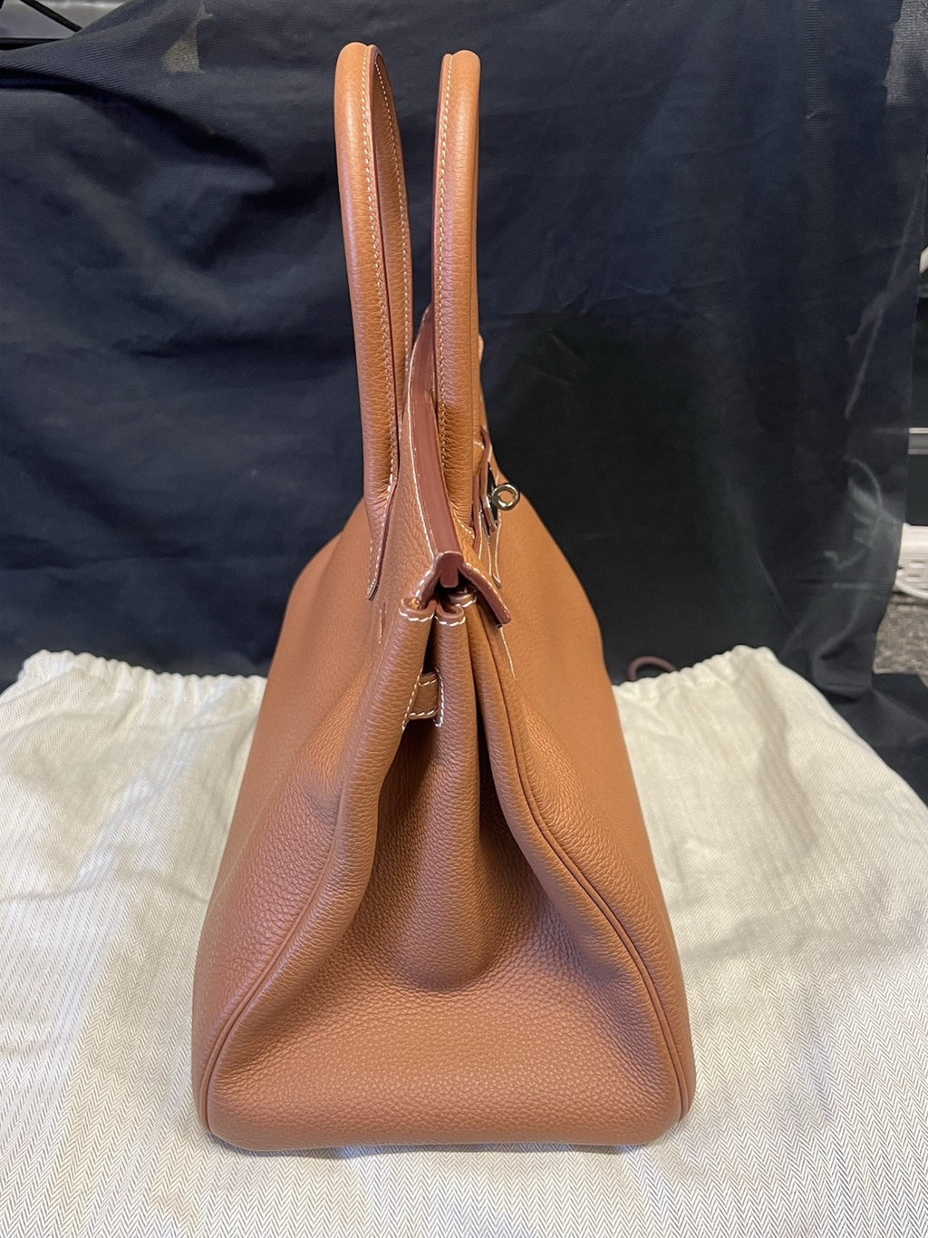 Hermes 2017 Birkin 35 Gold Togo Leather Palladium Hardware Top Handle Bag (view 2)