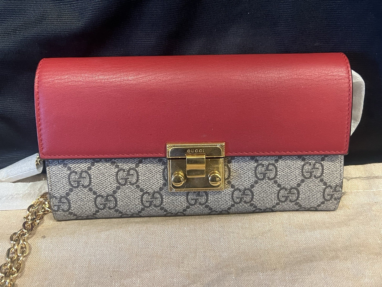 GUCCI RED GG SUPREME LONG WALLET CLUTCH REMOVABLE CHAIN STRAPS DUST BAG AND BOX — view 3