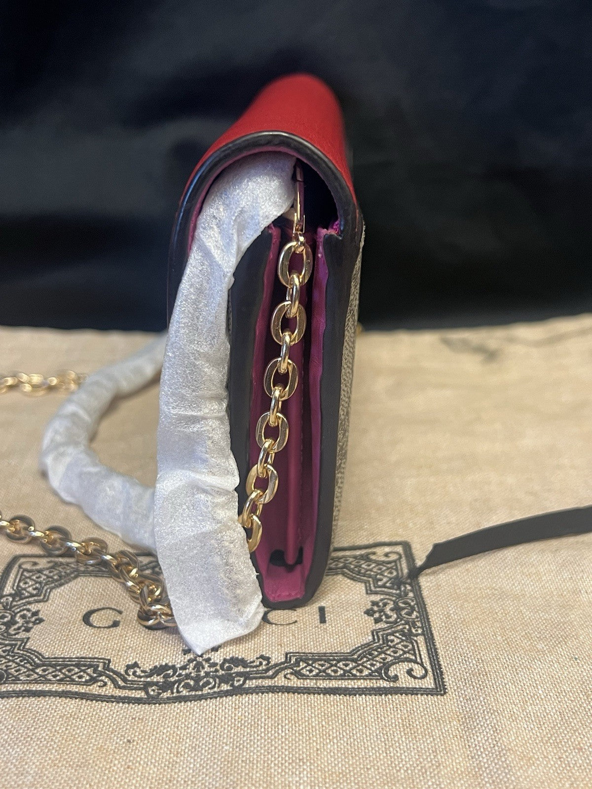 Gucci Red GG Supreme Long Wallet Clutch Removable Chain Straps Dust Bag and Box (view 7)
