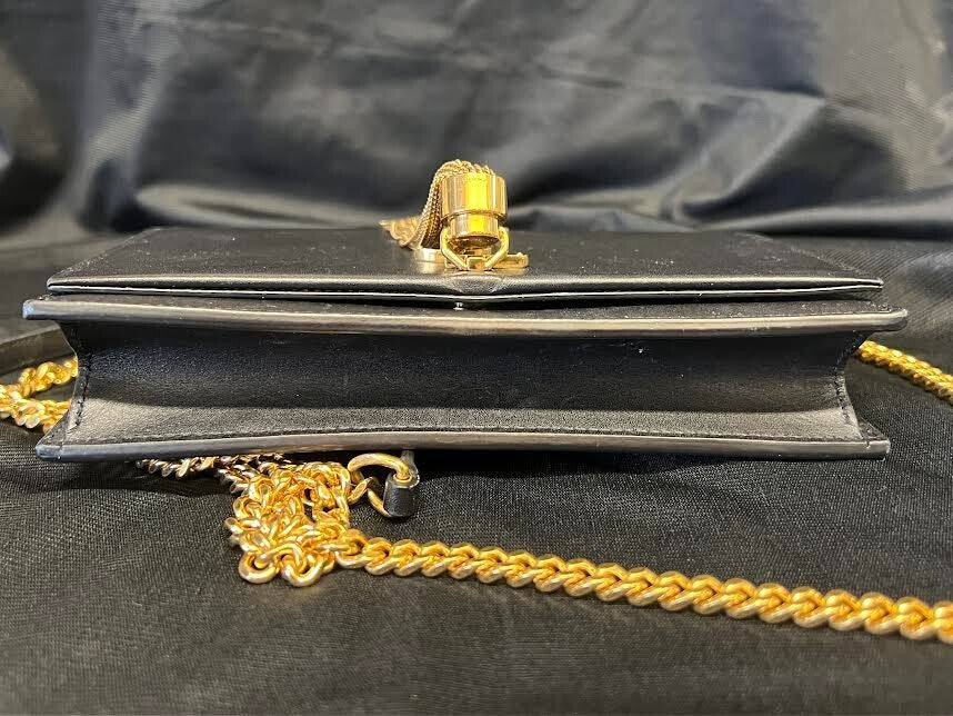 Saint Laurent Classic KATE Monogram Tassel Chain Wallet Leather BLACK/GOLD (view 5)