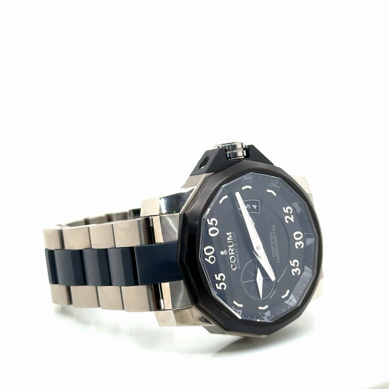 Corum Admiral's Cup Chronograph Challenger 48mm Stainless Steel Black, Blue (view 3)