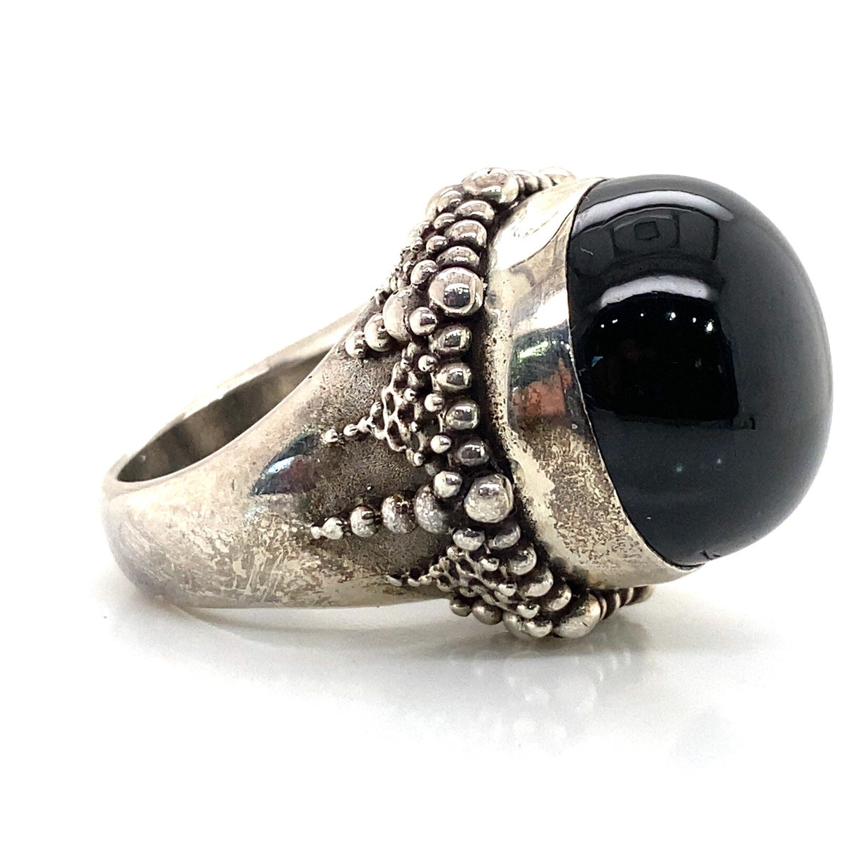 Stephen Dweck handmade silver ring with round Star Diopside cabochon , size 6. (view 2)
