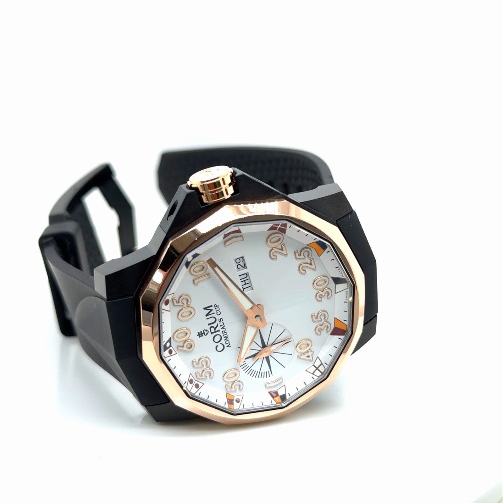Corum Admiral's Cup 48mm 18k Rose Gold, Titanium White Dial A690/04315 (view 3)