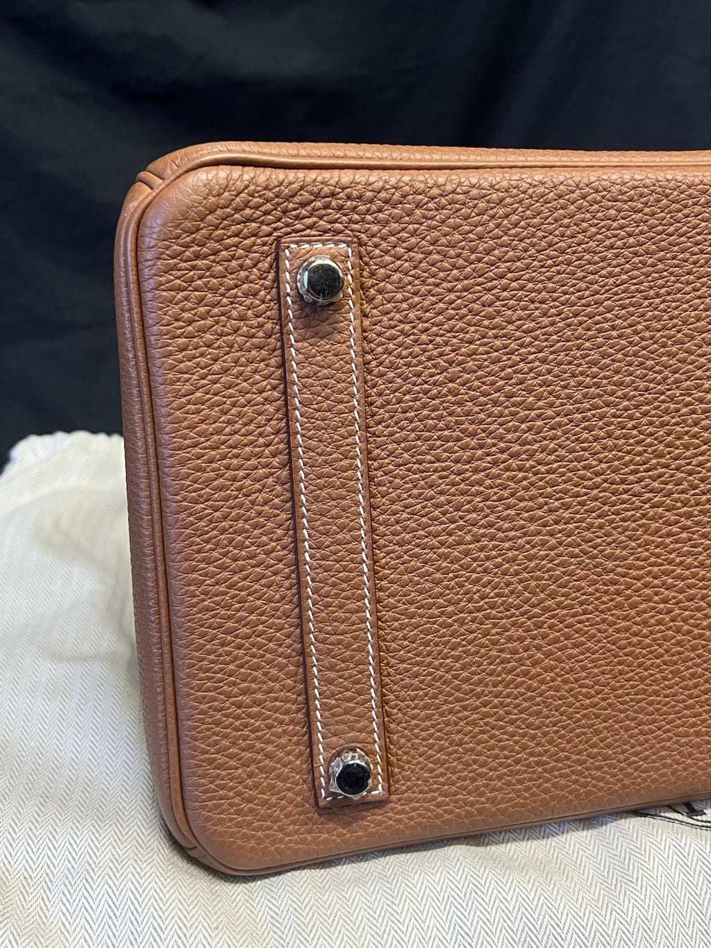 Hermes 2017 Birkin 35 Gold Togo Leather Palladium Hardware Top Handle Bag (view 7)