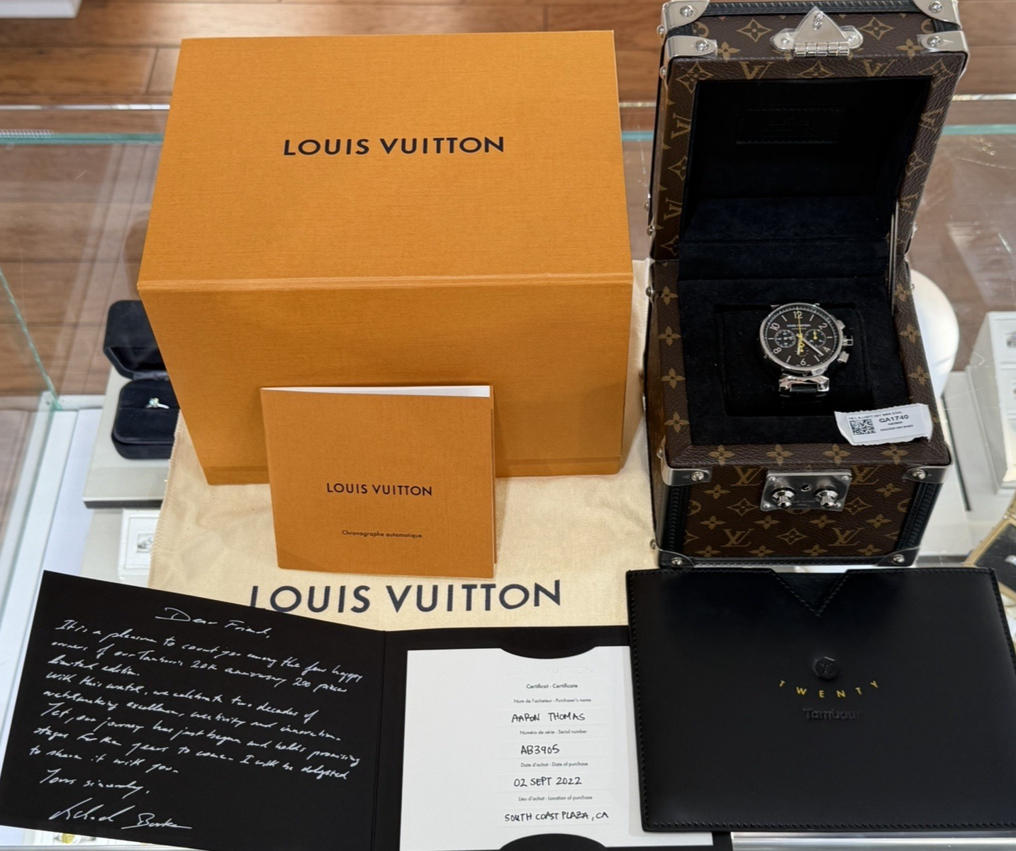 Louis Vuitton Tambour Twenty 20th Anniversary 41.5 mm Watch Black Strap QA1740 (view 13)