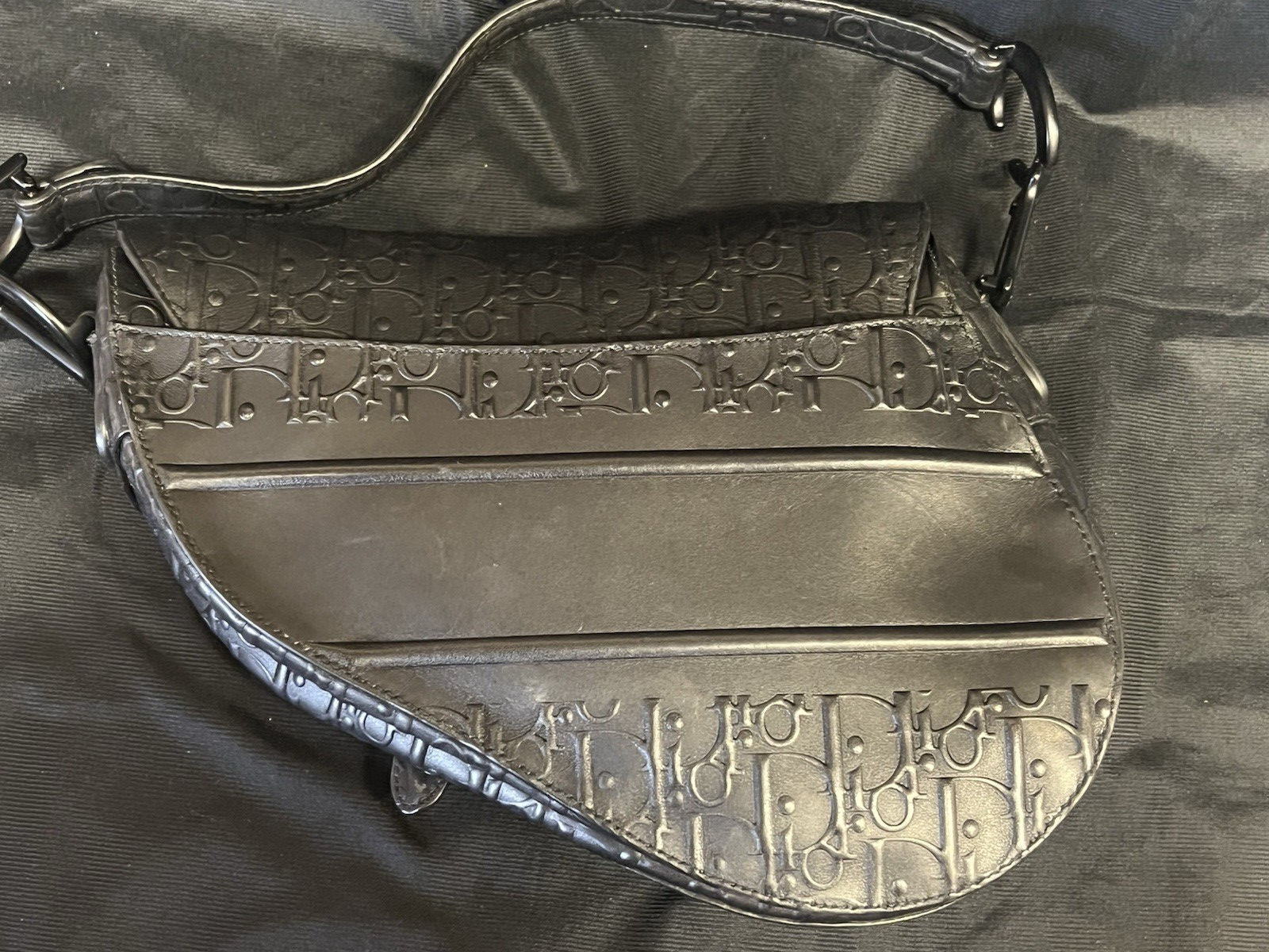CHRISTIAN DIOR BLACK OBLIQUE EMBOSSED CALFSKIN SADDLE BAG — view 3