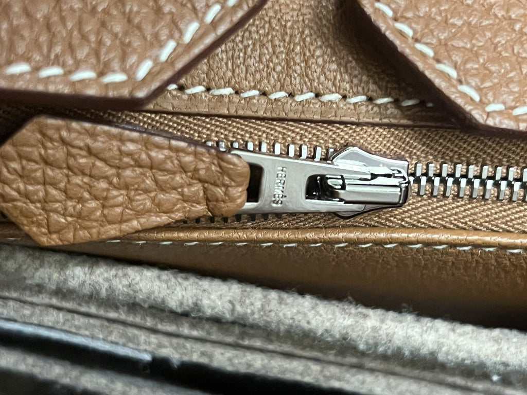 Hermes 2017 Birkin 35 Gold Togo Leather Palladium Hardware Top Handle Bag (view 20)