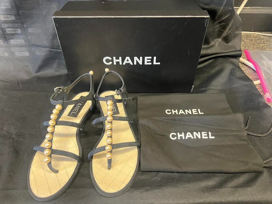 CHANEL FAUX PEARL THONG BLACK SANDALS W BUCKLE ANKLE STRAP SIZE EU 38/ US 79