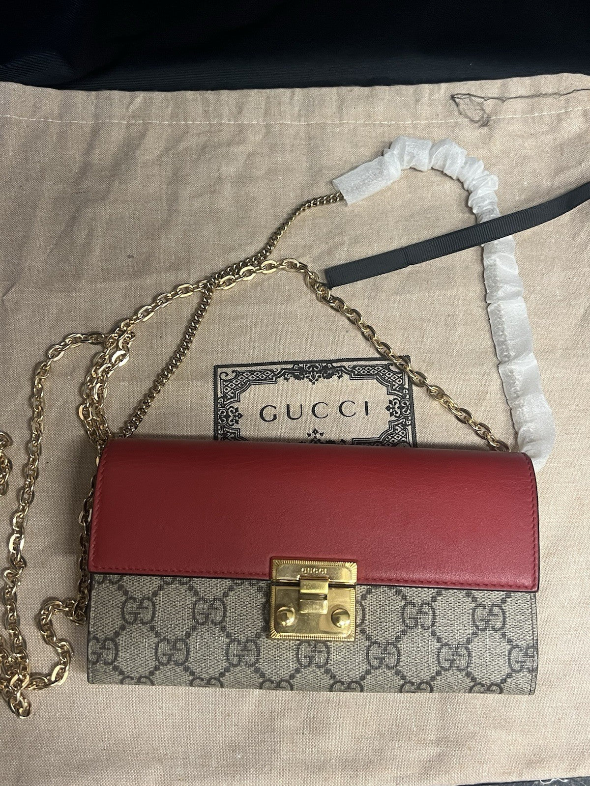 GUCCI RED GG SUPREME LONG WALLET CLUTCH REMOVABLE CHAIN STRAPS DUST BAG AND BOX — view 2