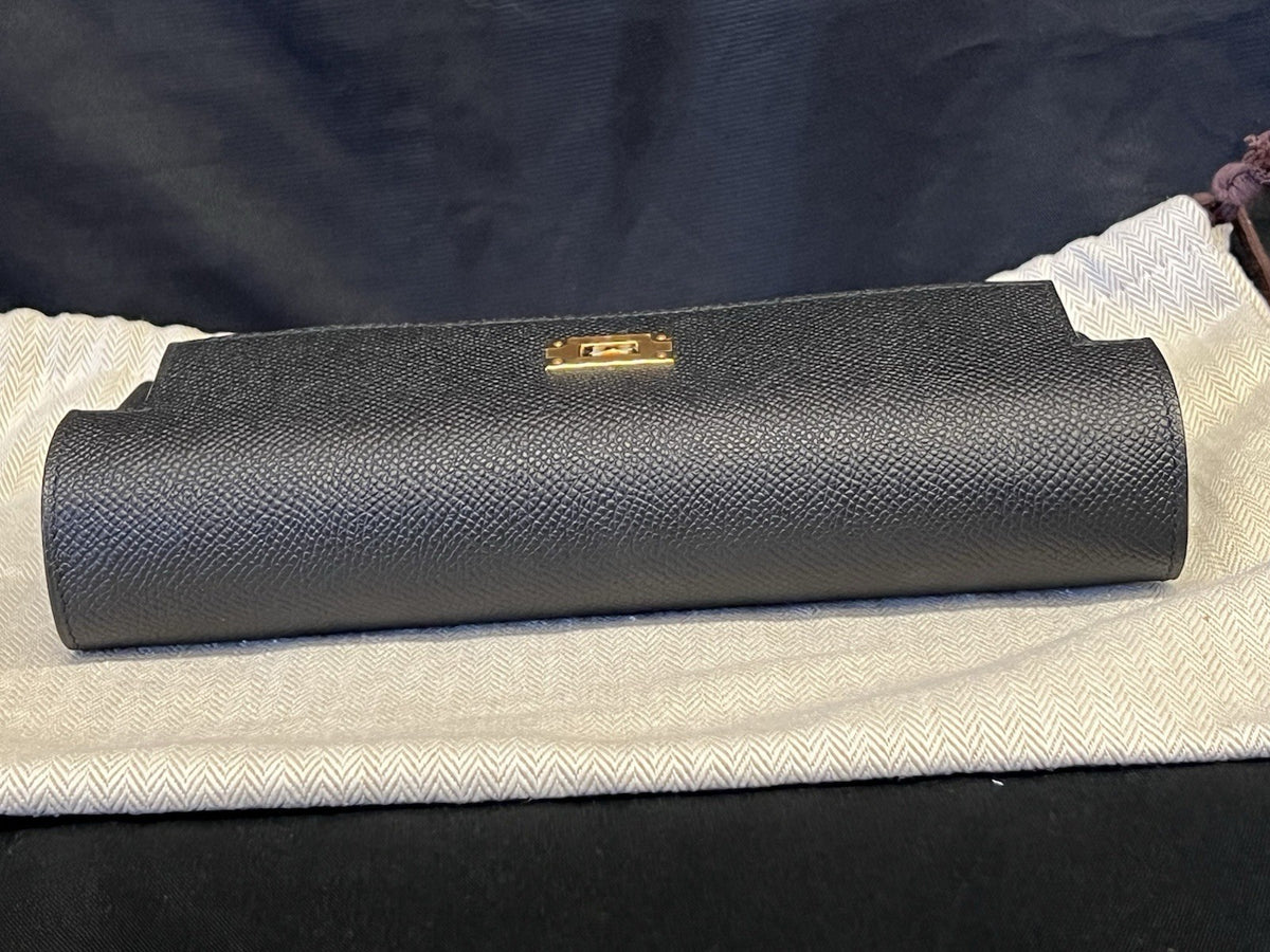 Hermes Black Epsom Kelly TO Go, Gold Hardwear, Removable Strap, Dust Bags, Box (view 18)