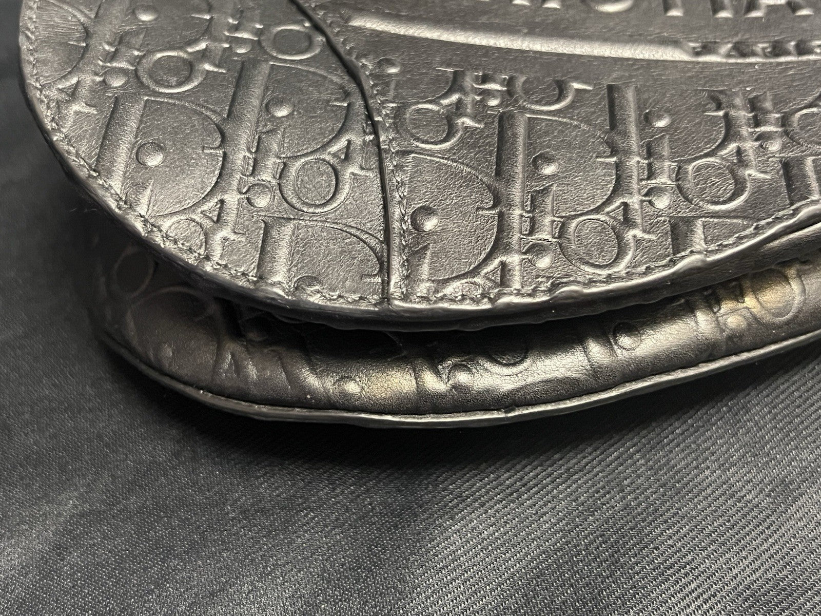 CHRISTIAN DIOR BLACK OBLIQUE EMBOSSED CALFSKIN SADDLE BAG — view 13