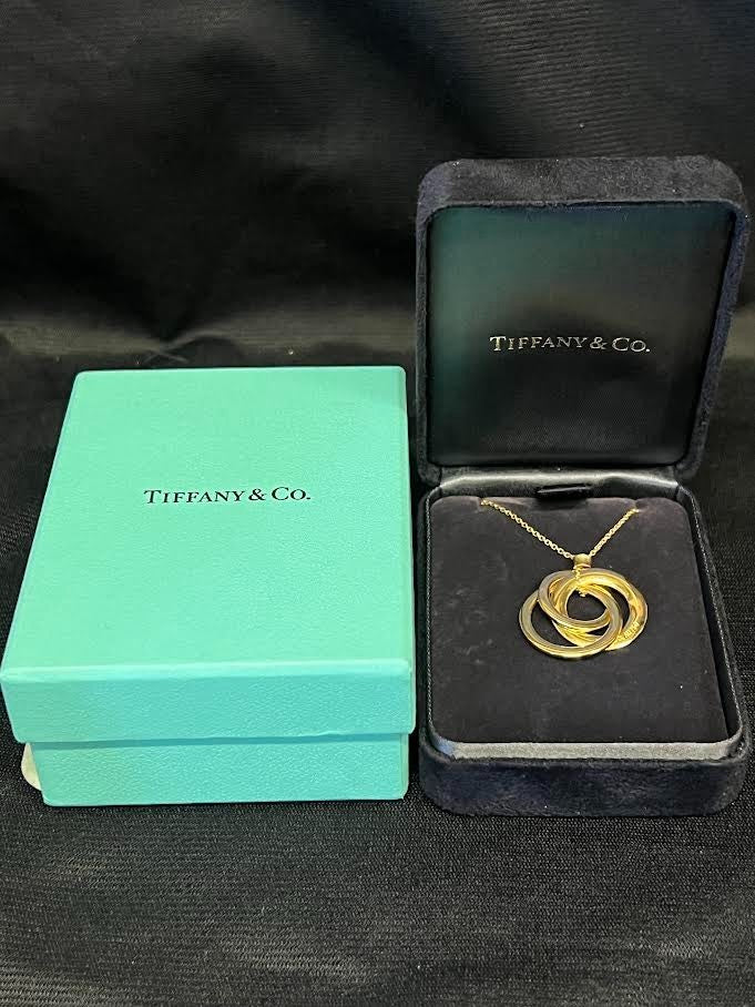 Tiffany & Co. 1837 Inerlocking Circle Pendant Necklace 18K Yellow Gold 18 in (view 7)