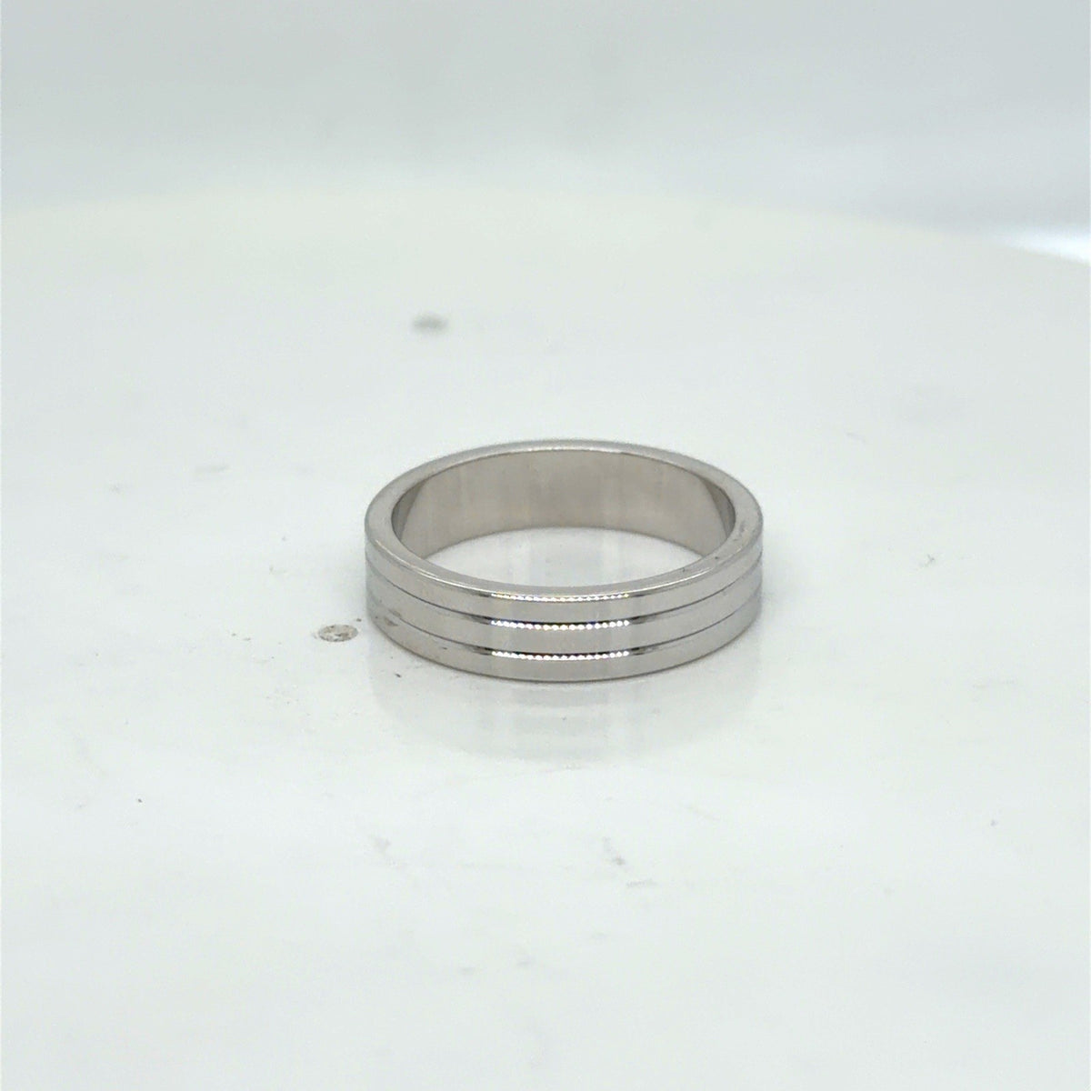 Cartier Vendome Louis Wedding Band Ring 18k White Gold Au 750 Size 56 (US 7.5) (view 6)