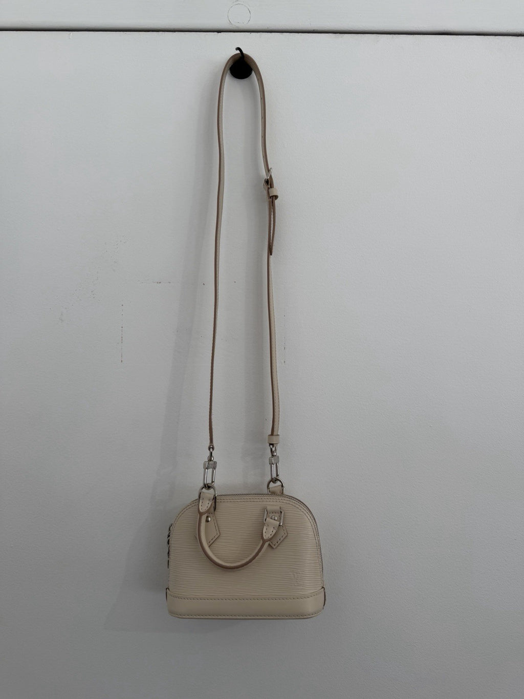 Louis Vuitton Nano Alma Epi Leather Quartz (Cream/Beige) Crossbody Handbag (view 17)
