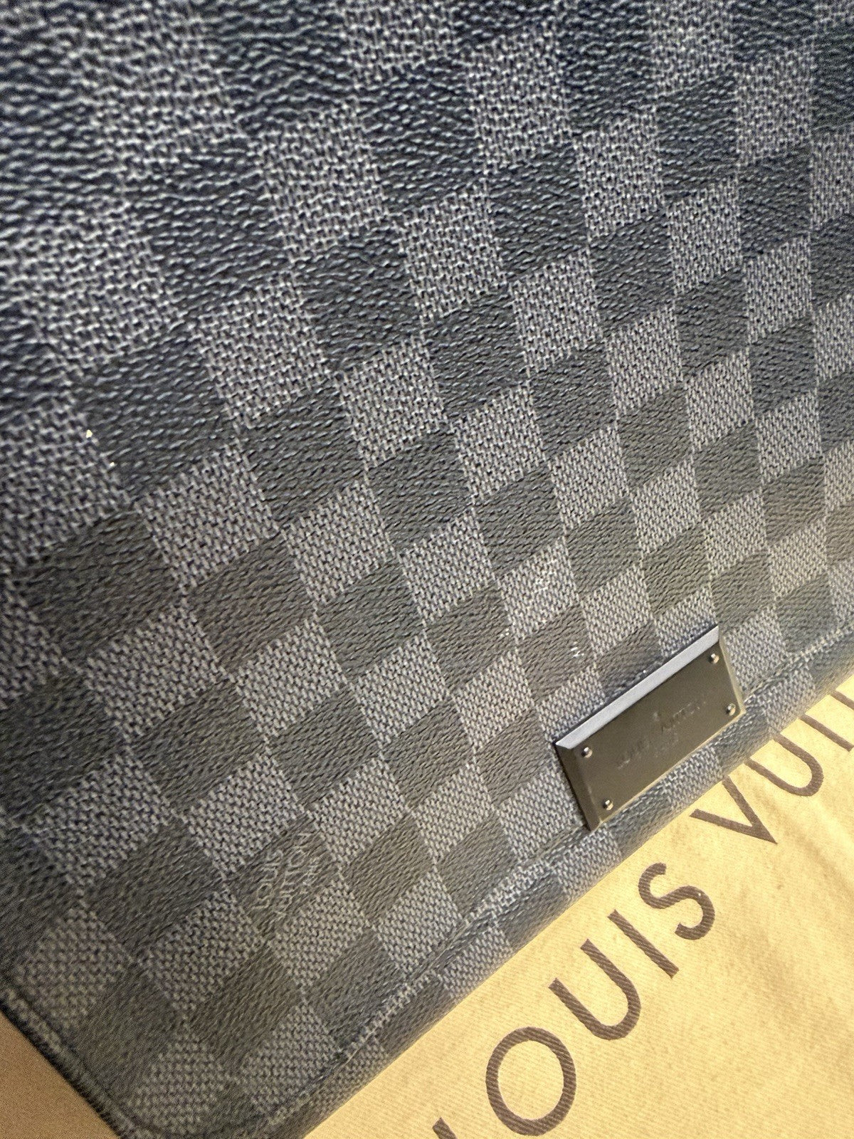 Louis Vuitton District PM Messenger Bag Damier Graphite Canvas Adjustable Strap (view 13)