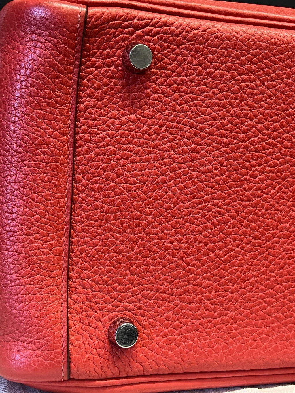 Hermes 2017 Lindy 30 Red Leather Shoulder Bag, Organizer & Dust Bag (view 16)