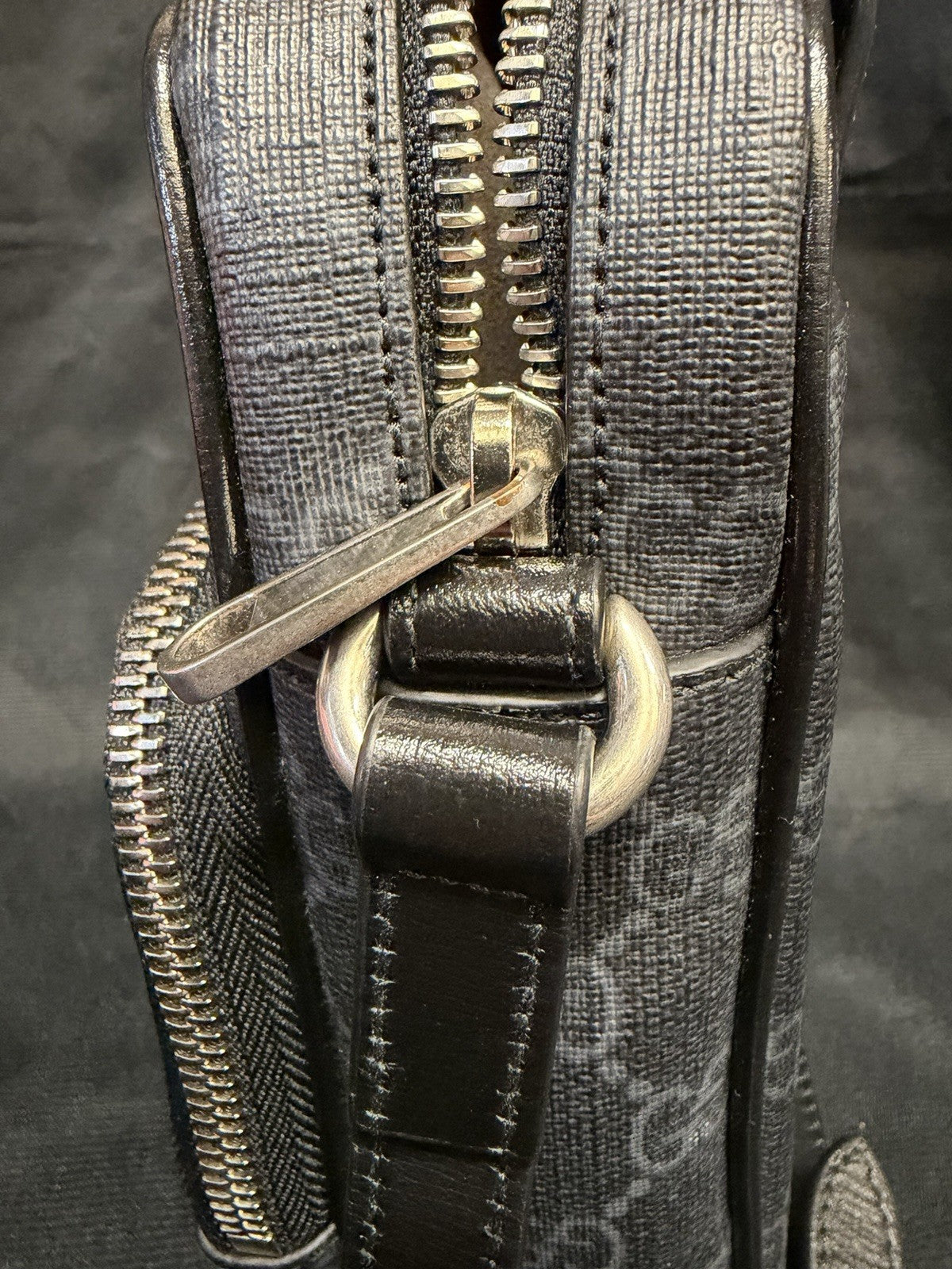 Gucci GG Supreme Mini Interlocking G Stachel Black Canvas Crossbody — view 11