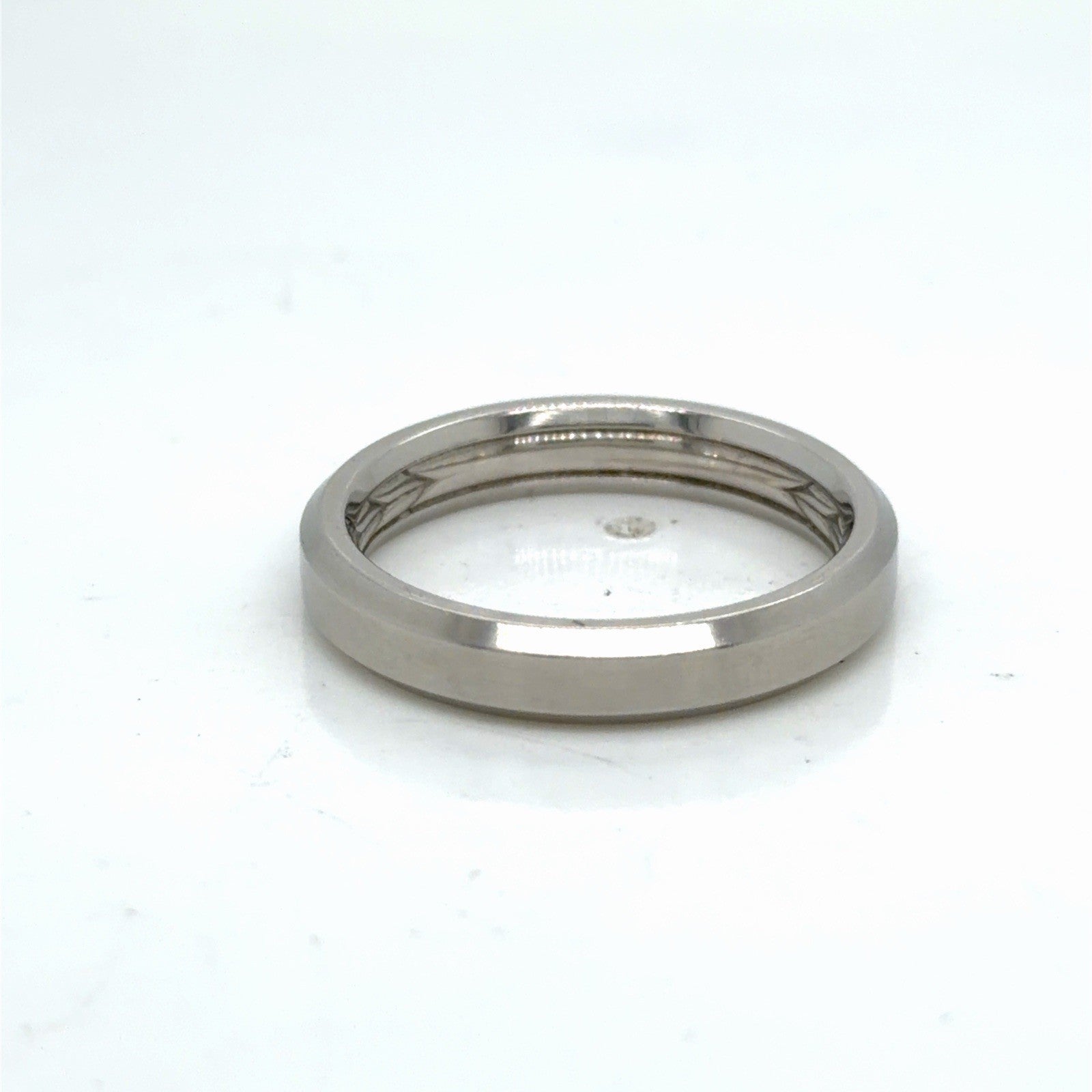 David Yurman Beveled Band Ring 18k White Gold AU 750 4 mm Size 8 — view 5