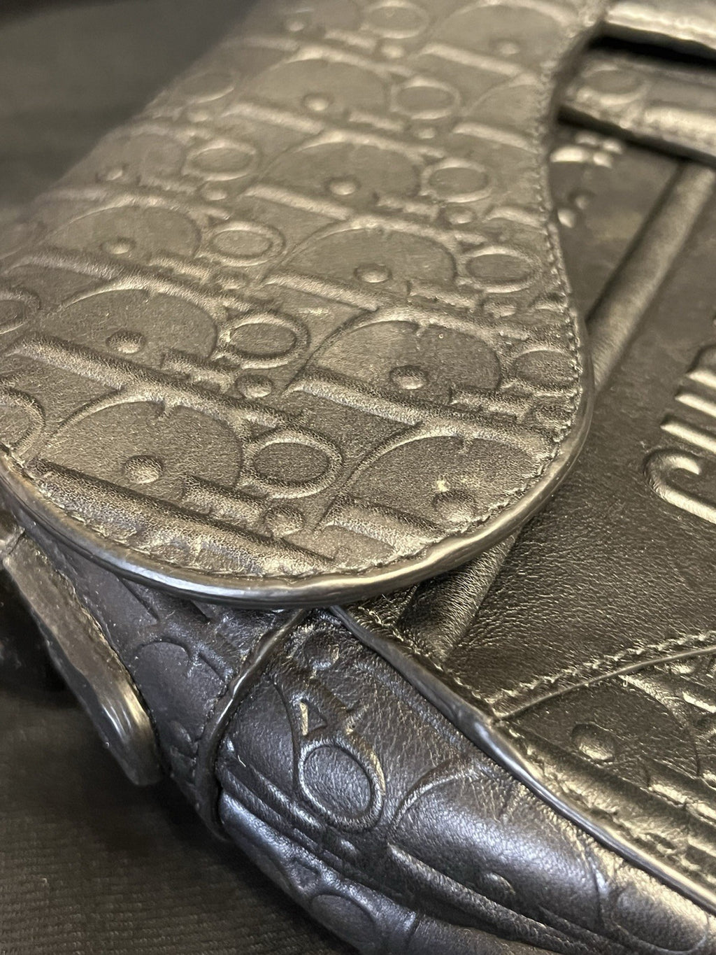 CHRISTIAN DIOR BLACK OBLIQUE EMBOSSED CALFSKIN SADDLE BAG — view 10