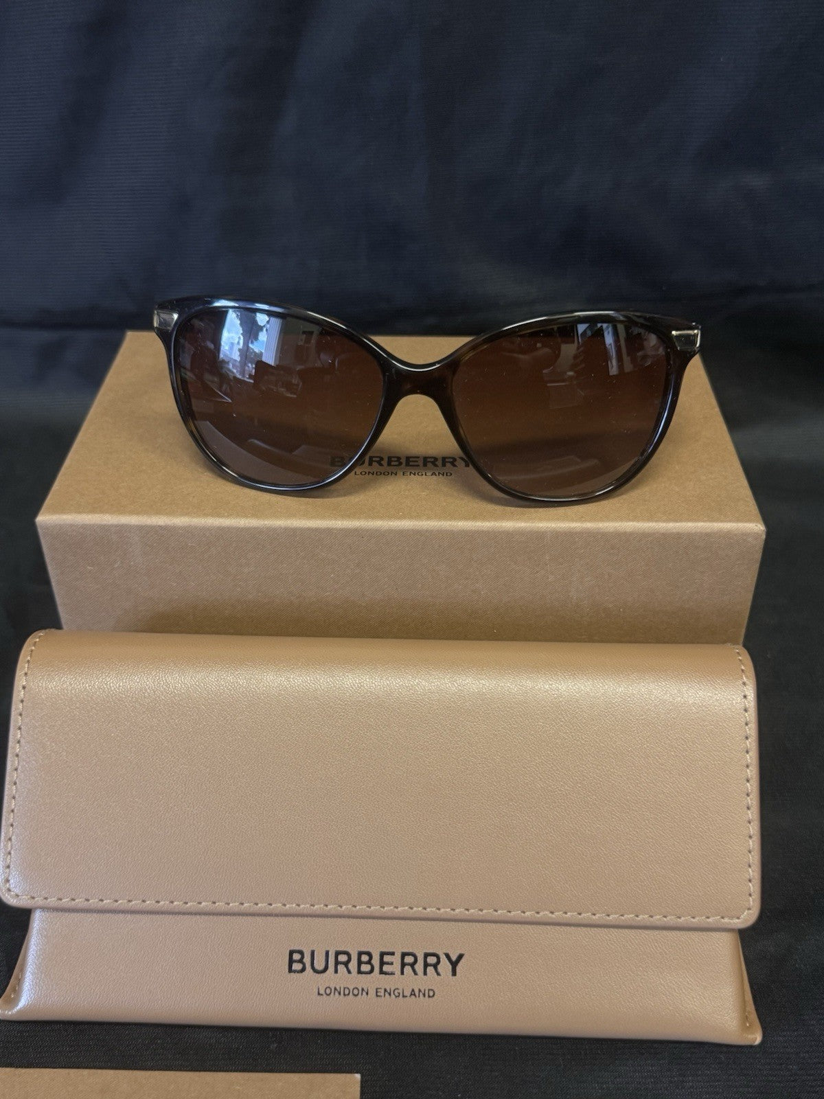 Burberry Dark Havana Frame Brown Gradient Lens Sunglasses BE4216 57-16/ 140 MM (view 7)