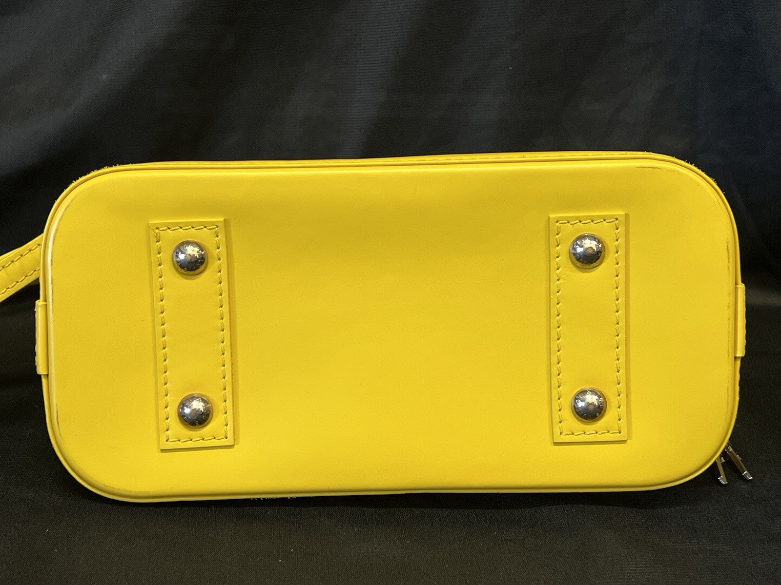 LOUIS VUITTON ALMA BB YELLOW LEATHER TOP HANDLE BAG REMOVABLE SHOULDER STRAP — view 5
