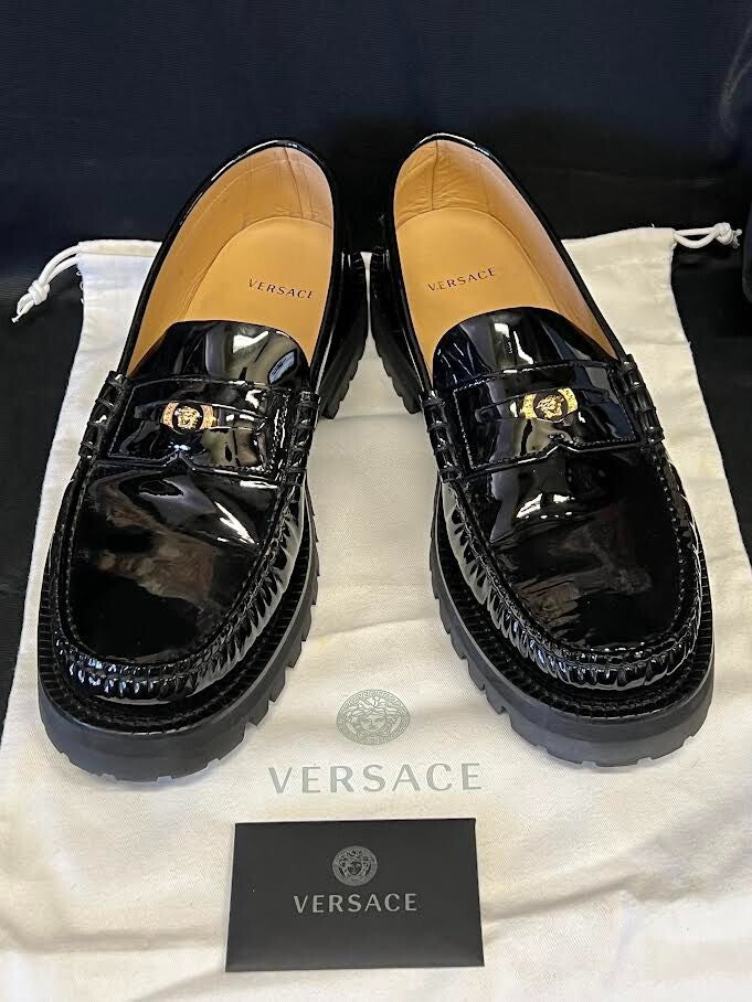 VERSACE CHUNKY LOAFERS PATENT LEATHER BLACK SIZE 42 / US 9 DSU75470